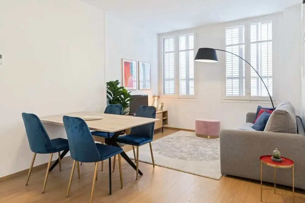 Charming 2bed apt Close to Gracia, 5mins to Metro
