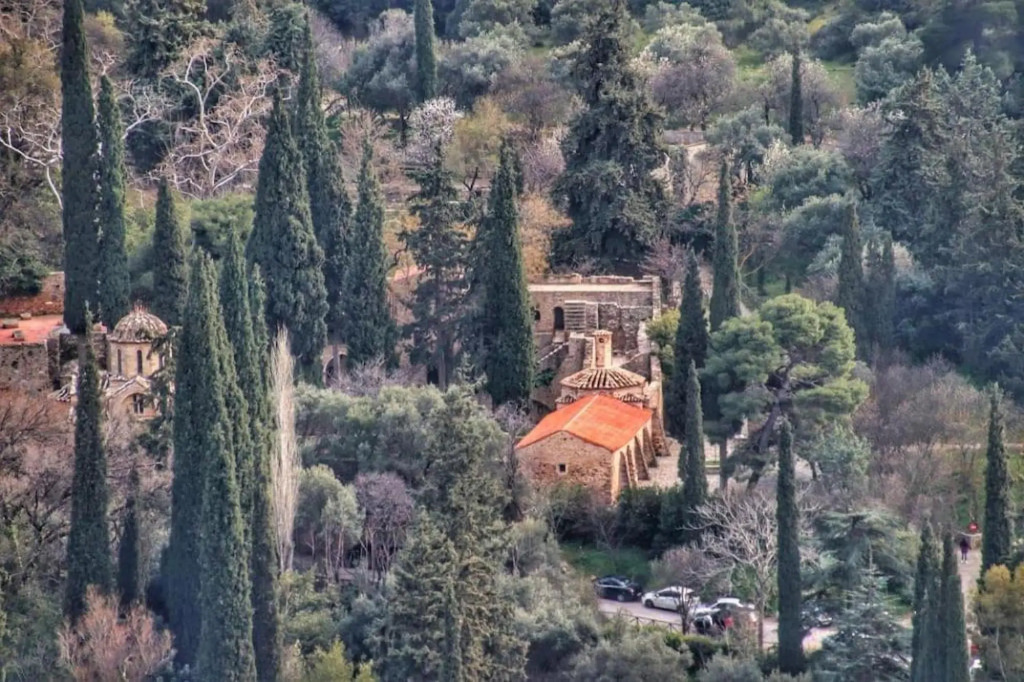 Ypsilon IconicAthensHome