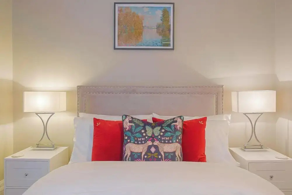 Stylish Grade II Apartment - The London