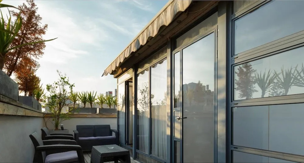 Boutique Penthouse 2BR Basel-HolyGuest