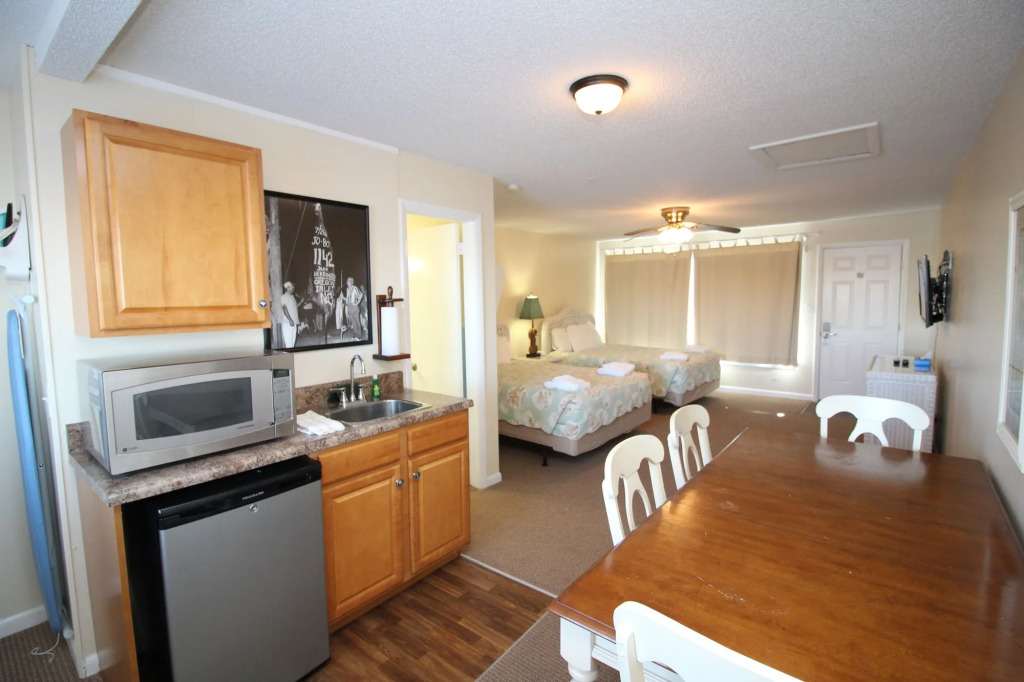 Fin N Feather Waterside Inn by Kees Vacations