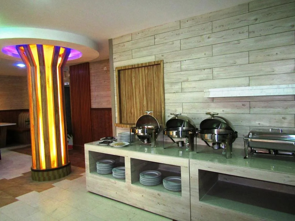 RedDoorz Plus at Paragon Nagoya Hotel Batam