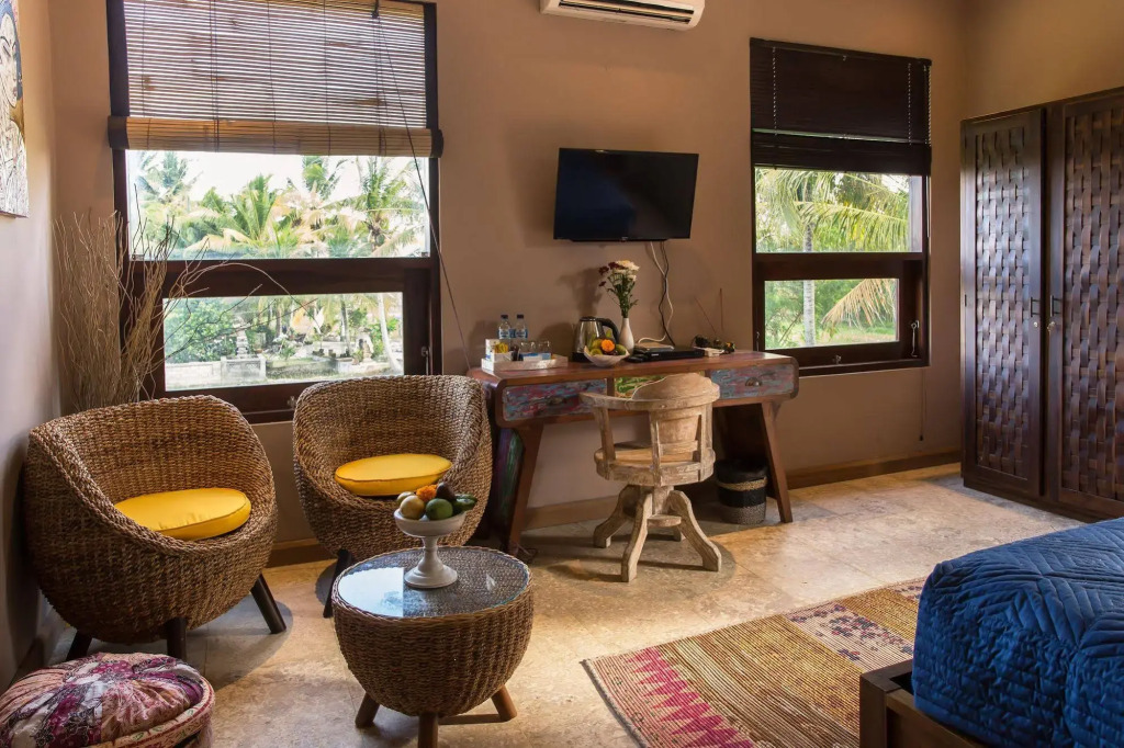 Solo Villas & Retreat