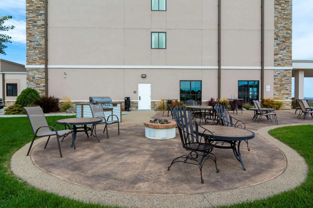 Comfort Inn & Suites Mandan - Bismarck