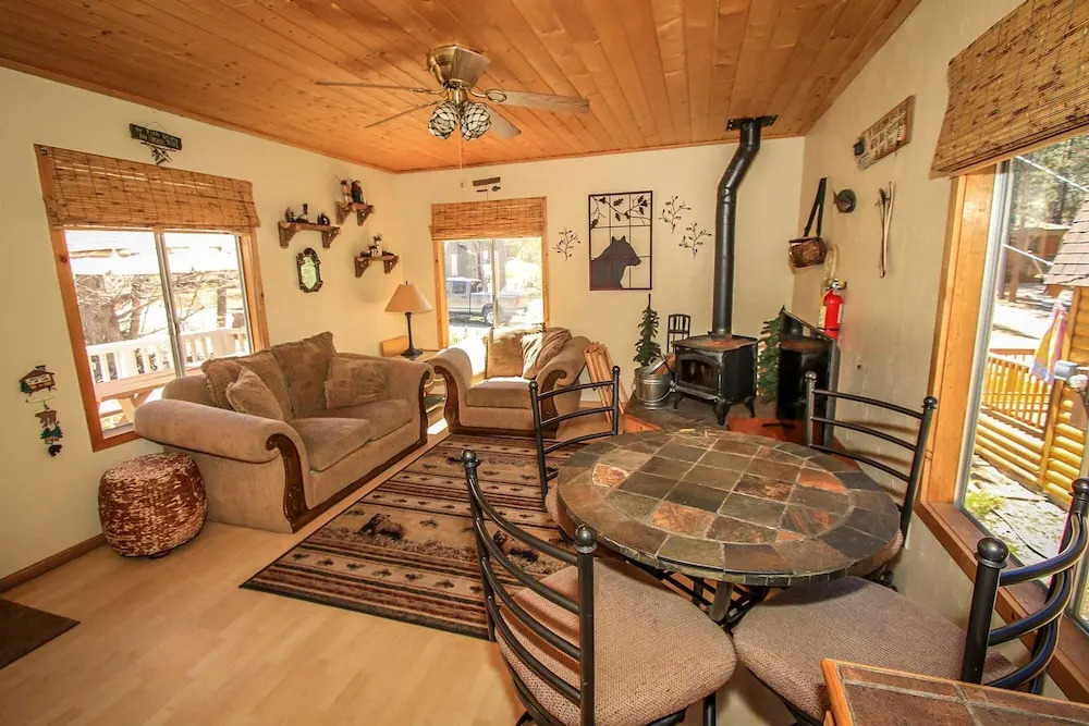 Little Bear-1079 by Big Bear Vacations