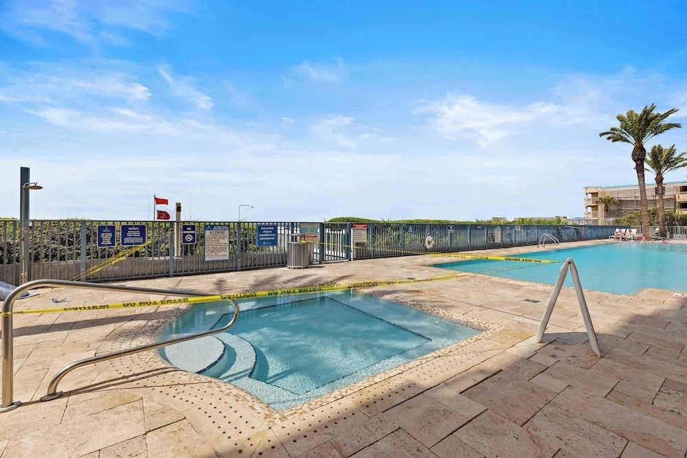 Sterling Breeze #604 Beachfront Condo w/ Balcony, Pool, Hot Tub & Pier Park