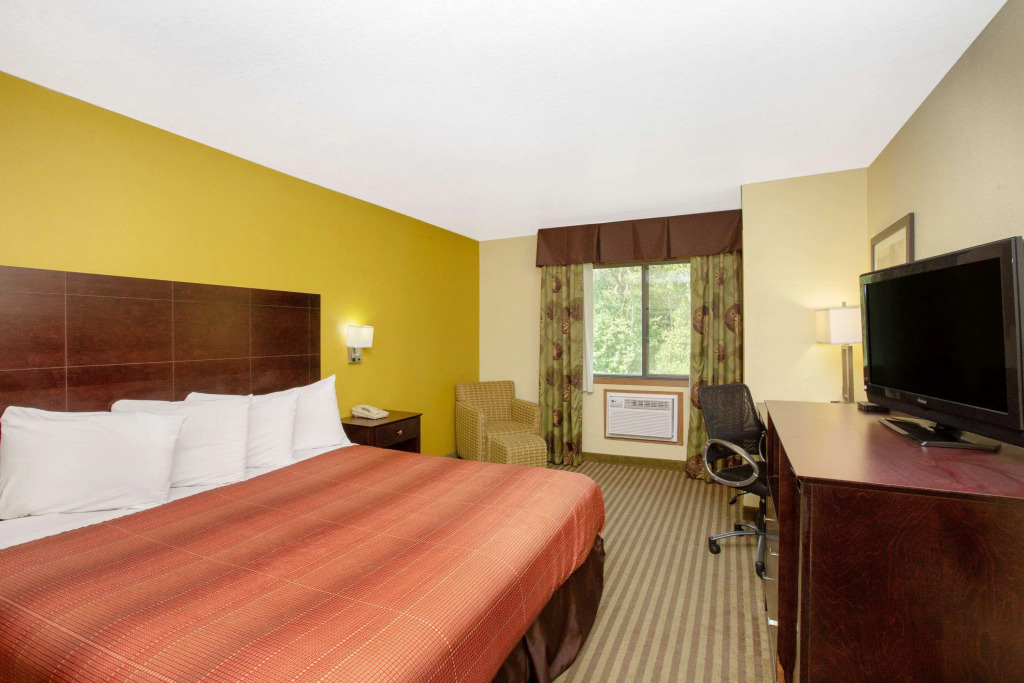 Quality Inn Council Bluffs I-80