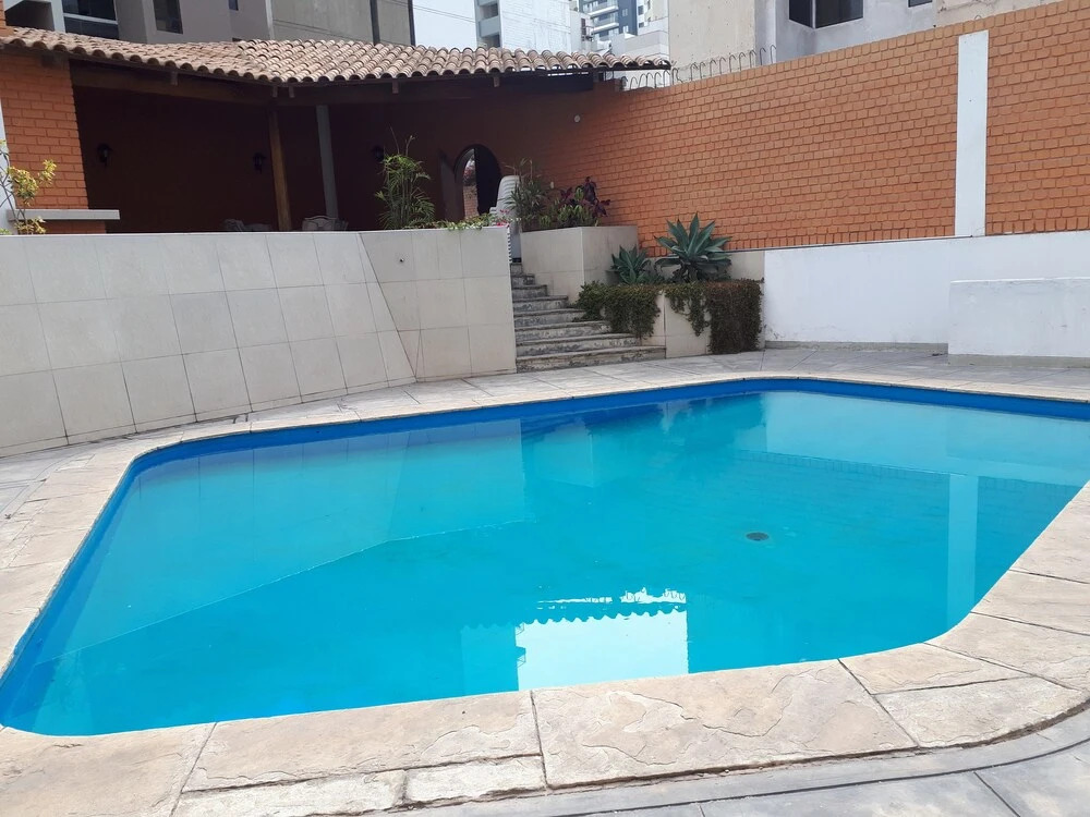 Black Shark Apartments