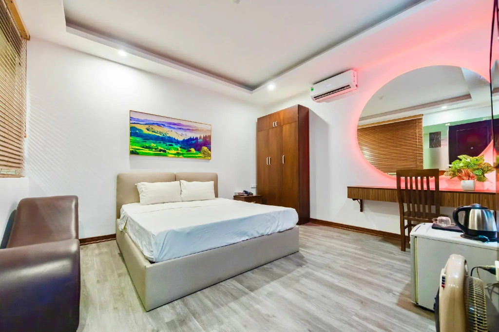 Night Hotel