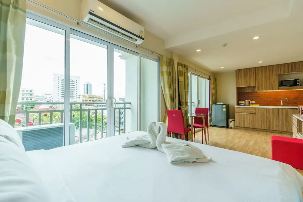 IM Chinatown Residence Yaowaraj Bangkok Watmungkorn MRT Station