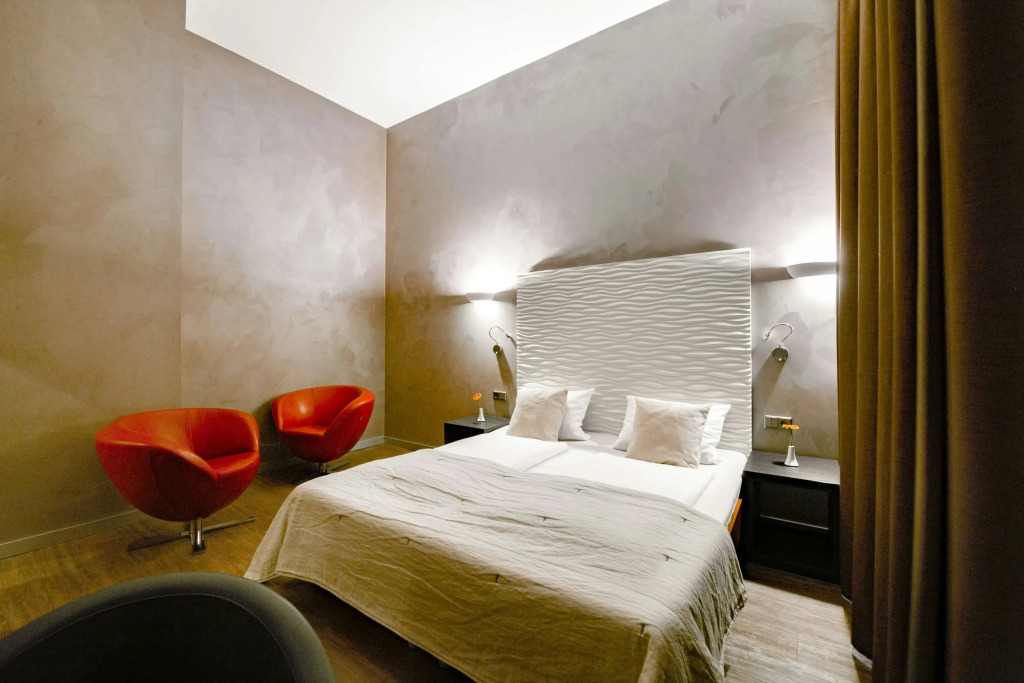 Номер 210, Artim Hotel, Berlin