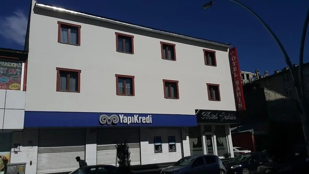 Şahin Hotel