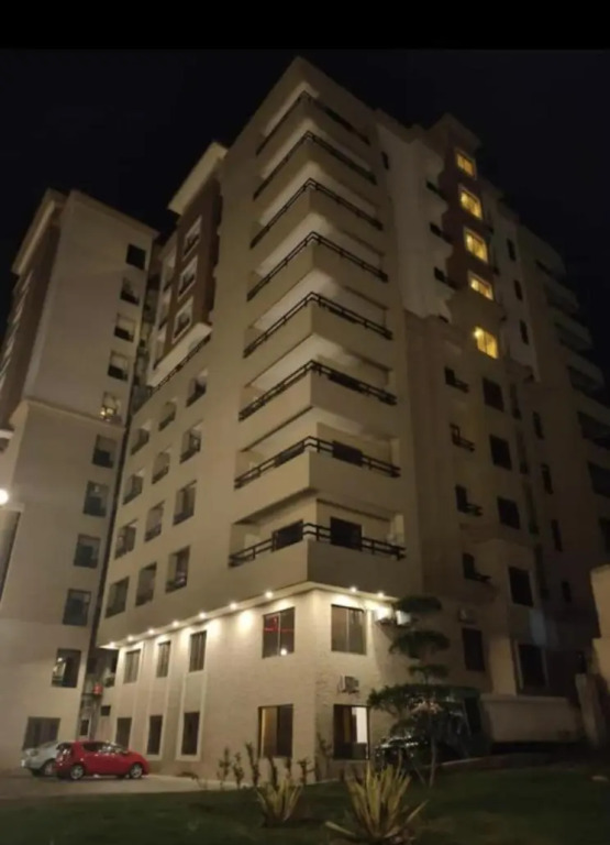 2 Bedroom Appartment Near Airport & Moterway