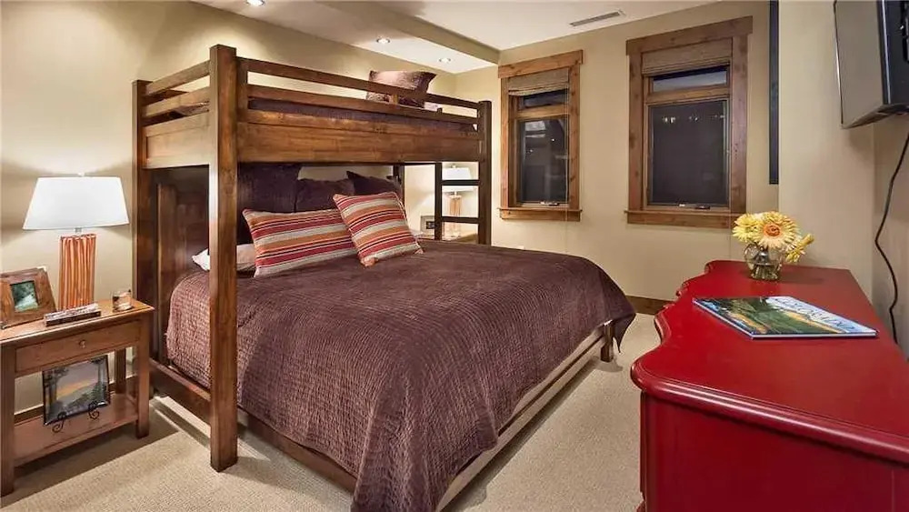 Farwell Mountain 607 4 BedroomCondo By Moving Mountains