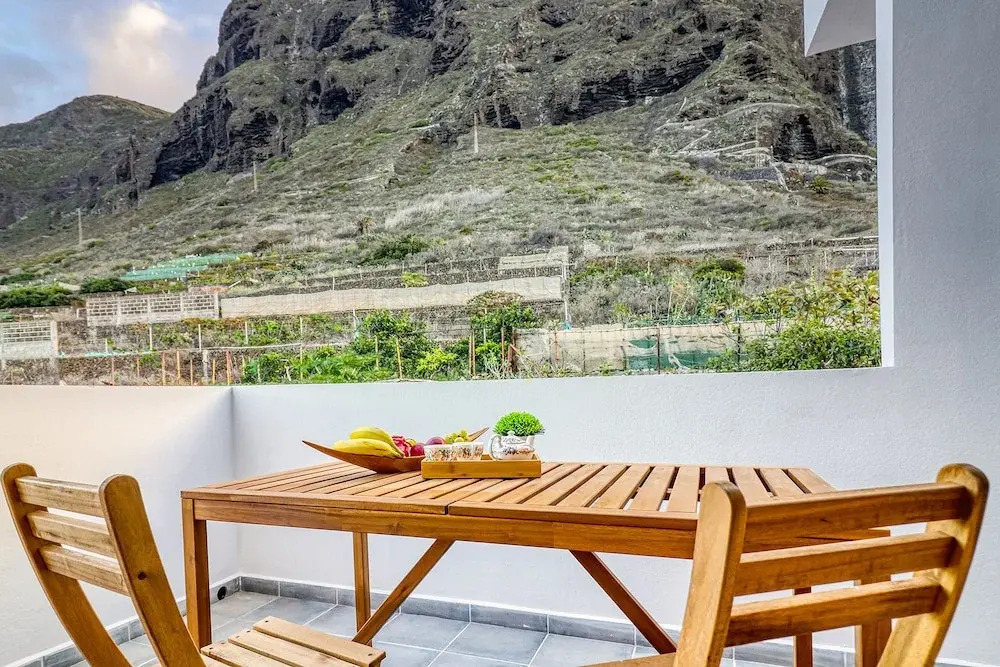 Special Home w Tropical Garden Near Seaside