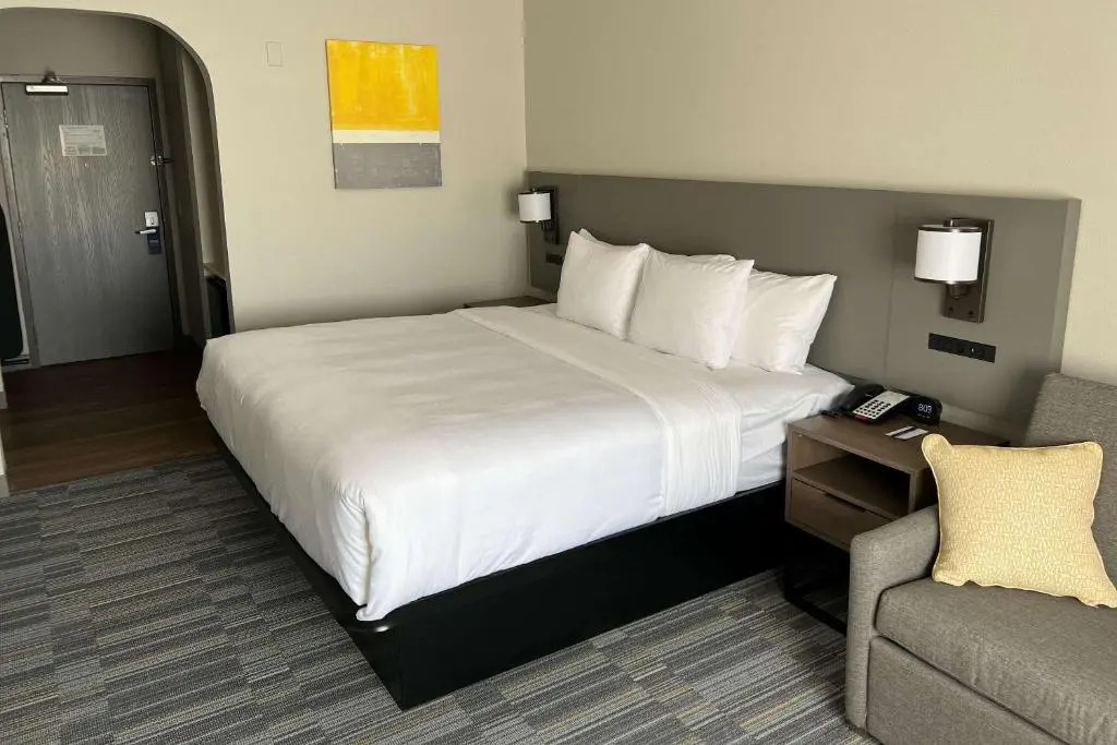Comfort Inn & Suites