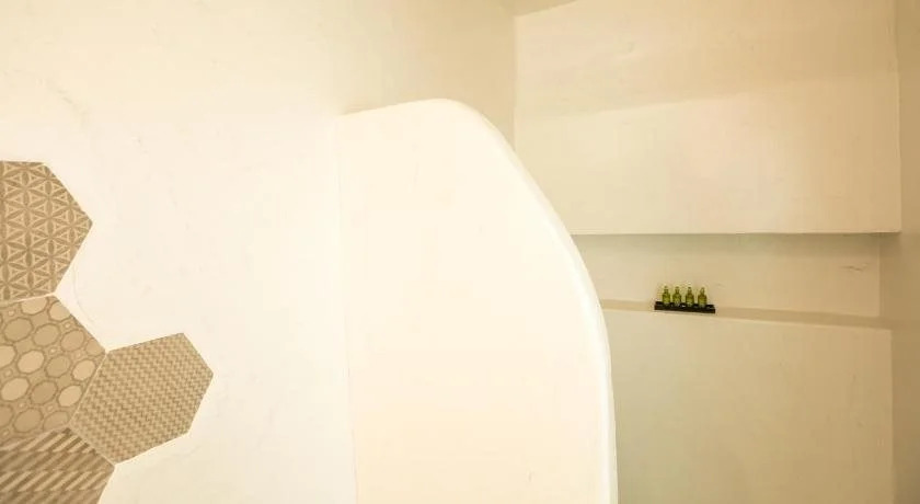 Ethereum Luxury Cave