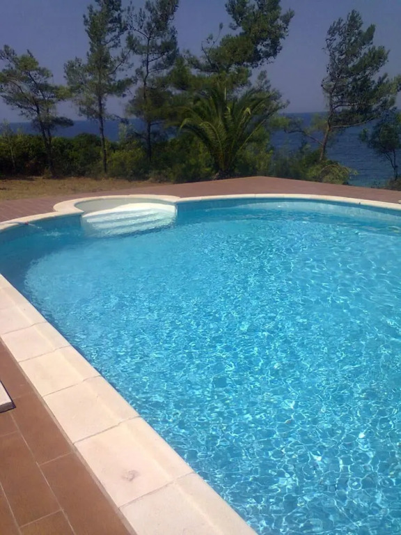 Haddock Beachfront Villa