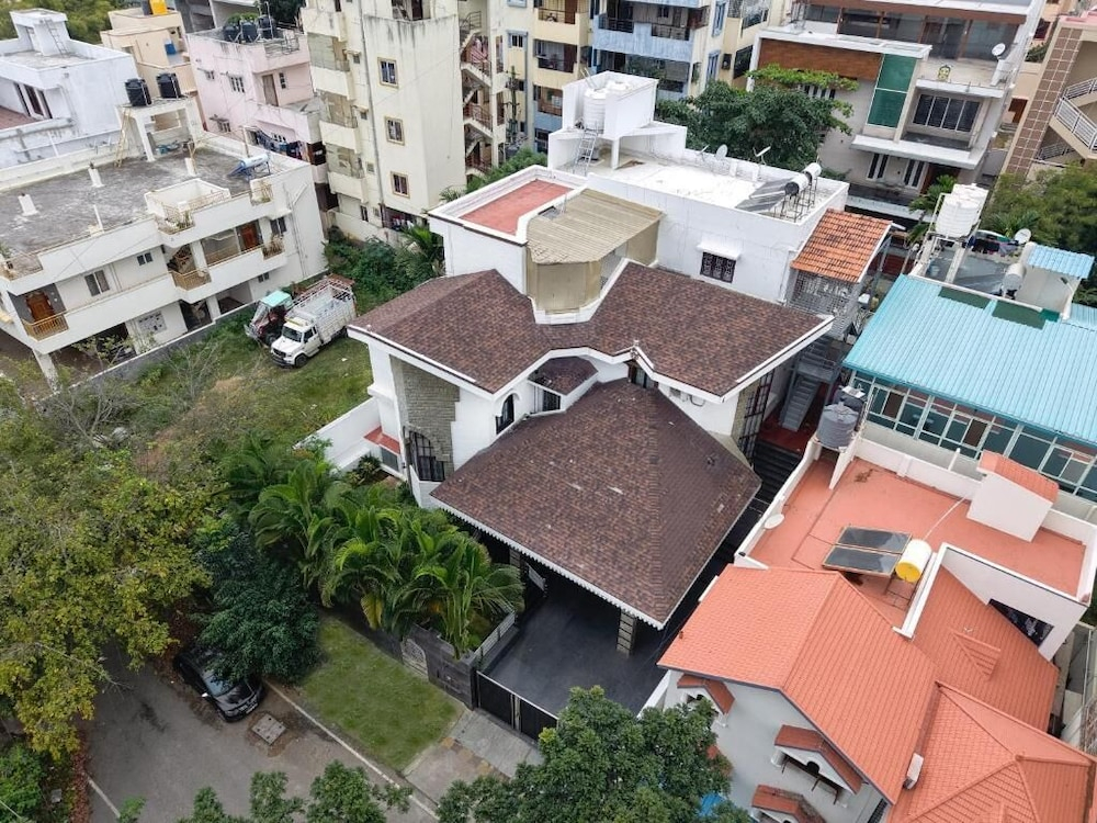 Alaya Stays Royal Valora 5BHK villa