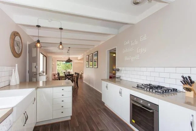 Blairgowrie Bella - light filled home with great deck