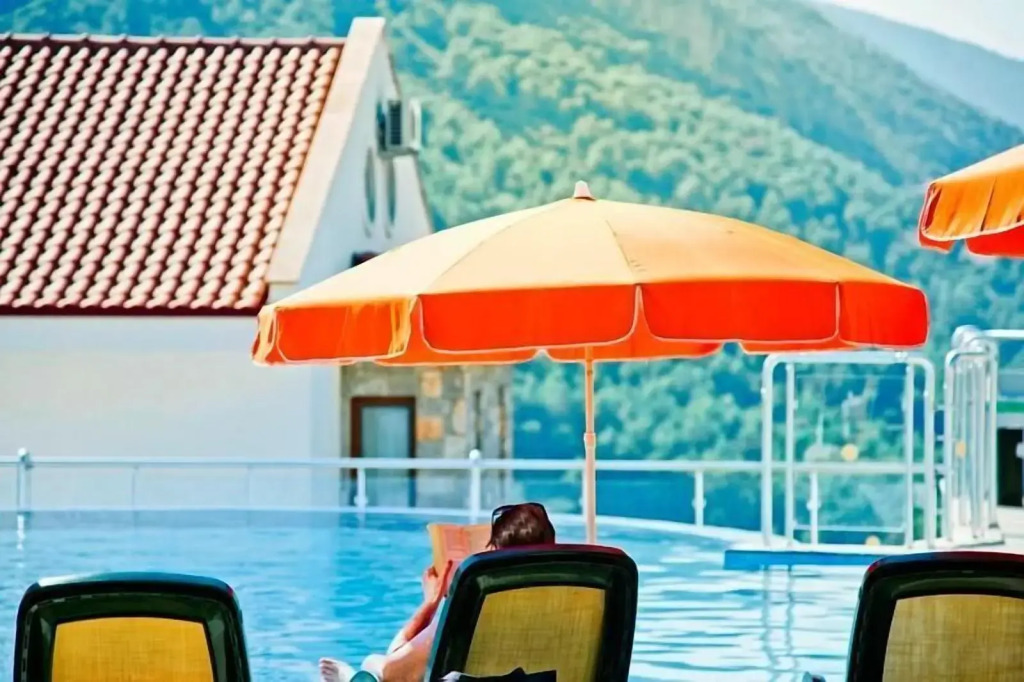 Golden Life Heights Deluxe Suite Hotel - Adults Only