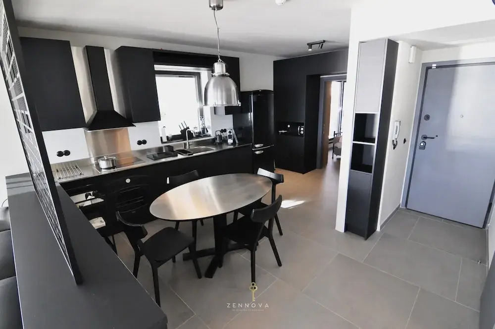 Nero Luxury Suites by Zennova
