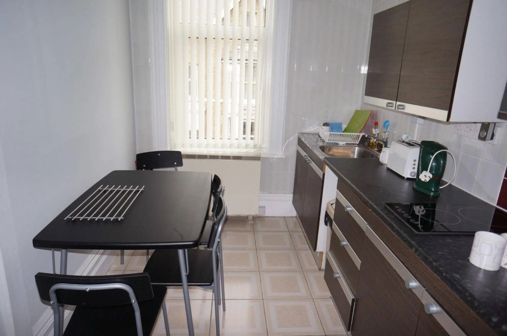 Shores Holiday Apartments