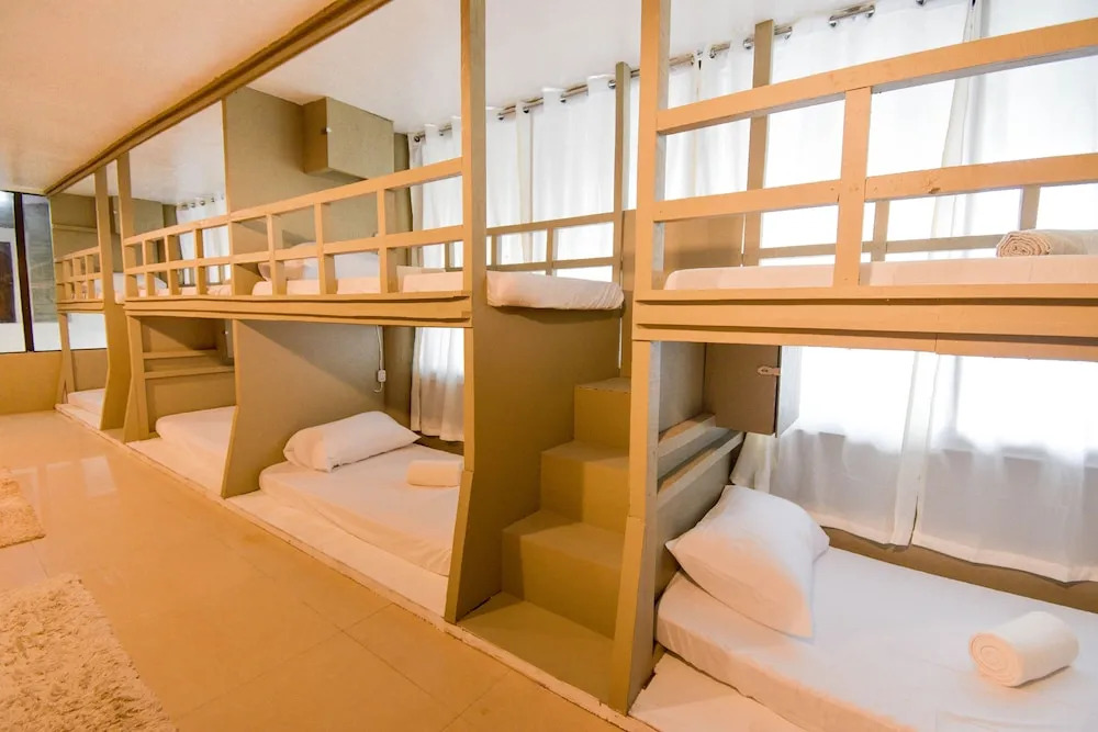 Treasure Isle Backpackers Hostel