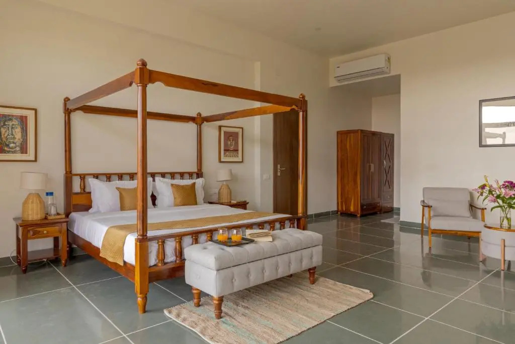 SaffronStays Camelot by the Lake - 3BR villa with glass walls, TT, projector, and gardens, Udaipur