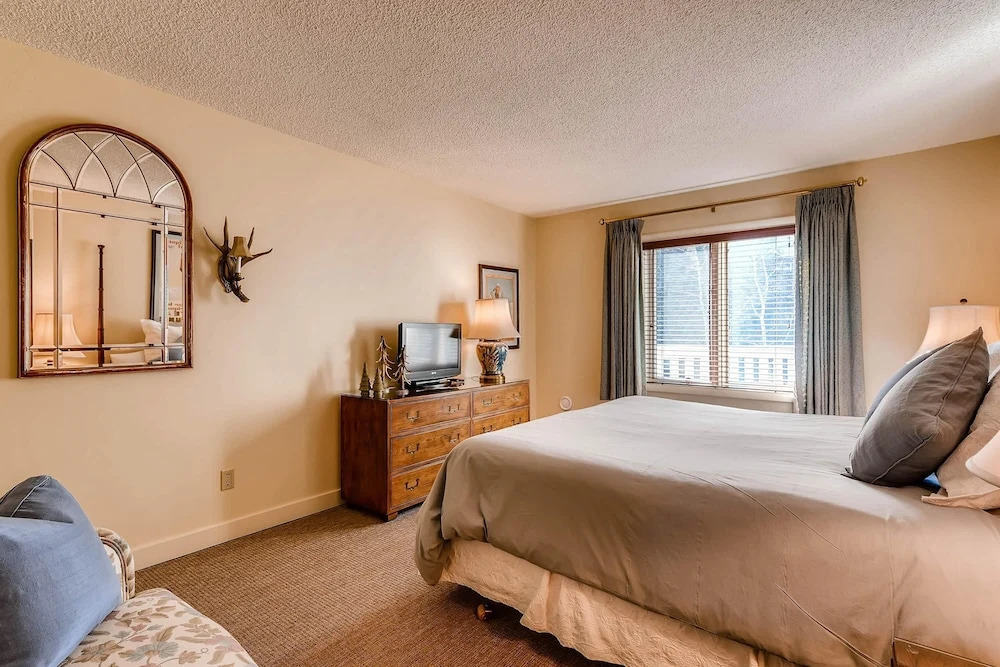 Westwind 306 2BD 2BA Condo