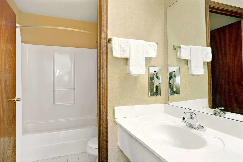 Griffin Inn & Suites