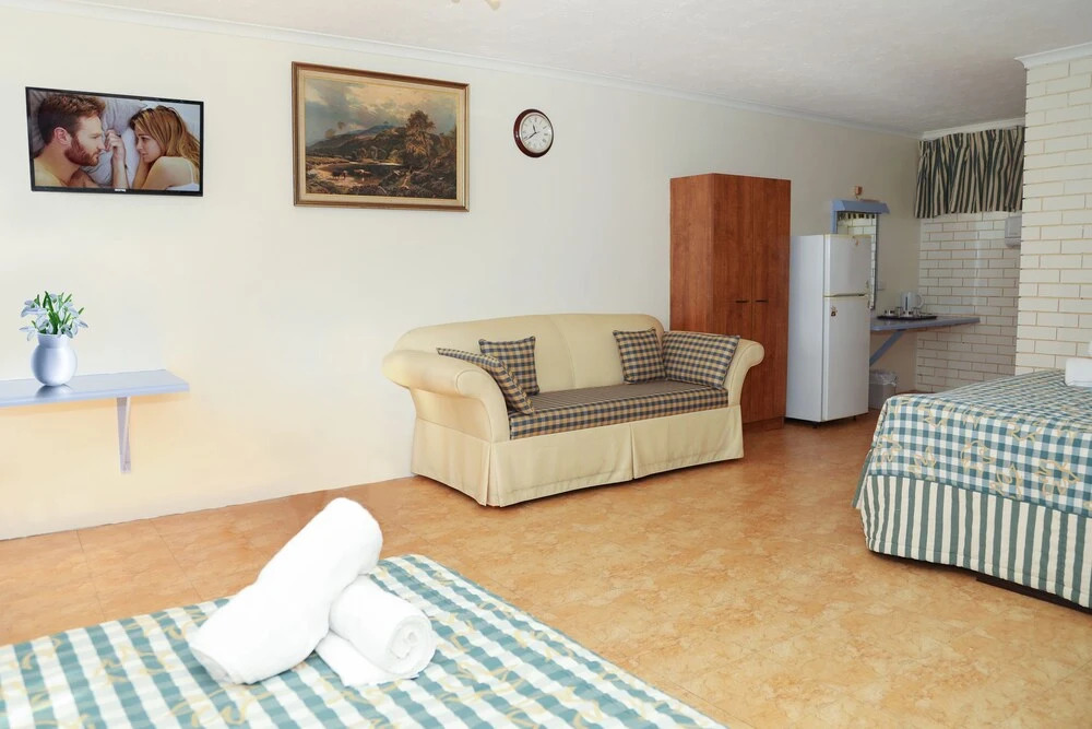The Queenslander Motel