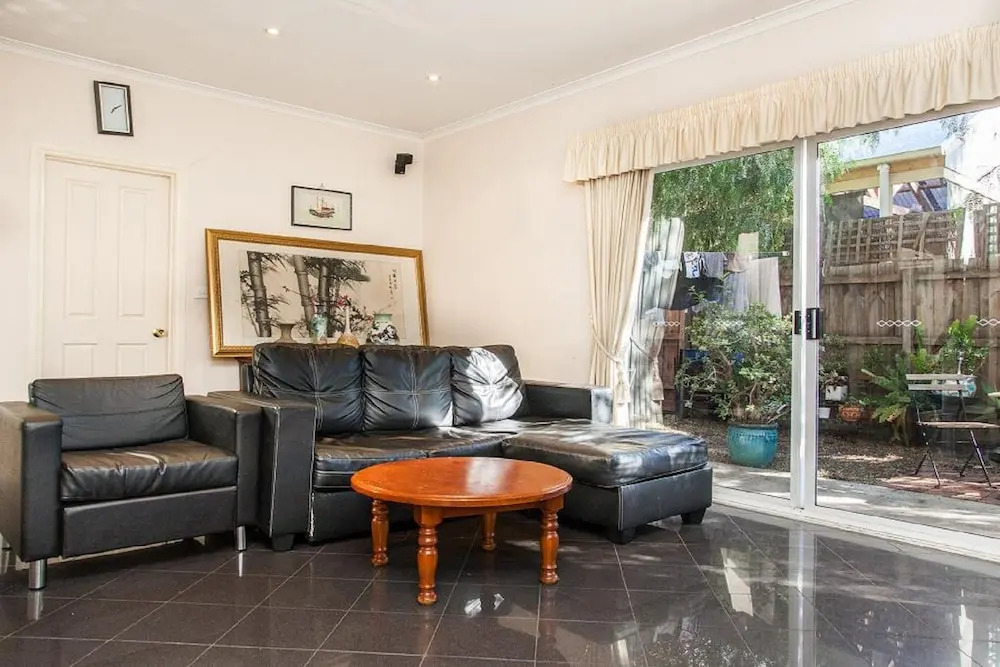 Abbotsford Private Rooms & Pods - 15 Charles Homestay