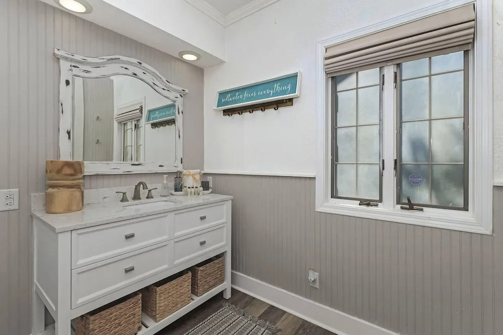 Best Place Ever 58 Montgomery Street By Dune Vacation Rentals