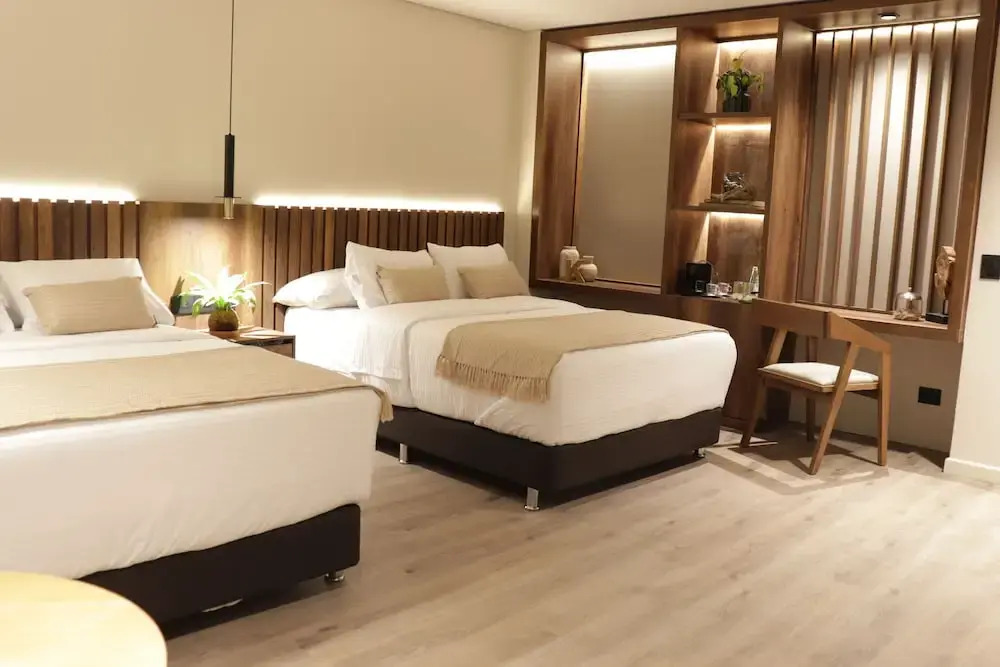 1616 Hotel