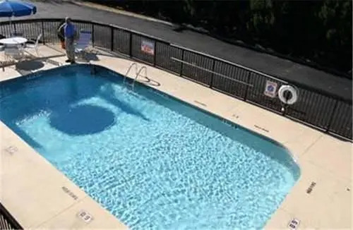 Hampton Inn Calhoun