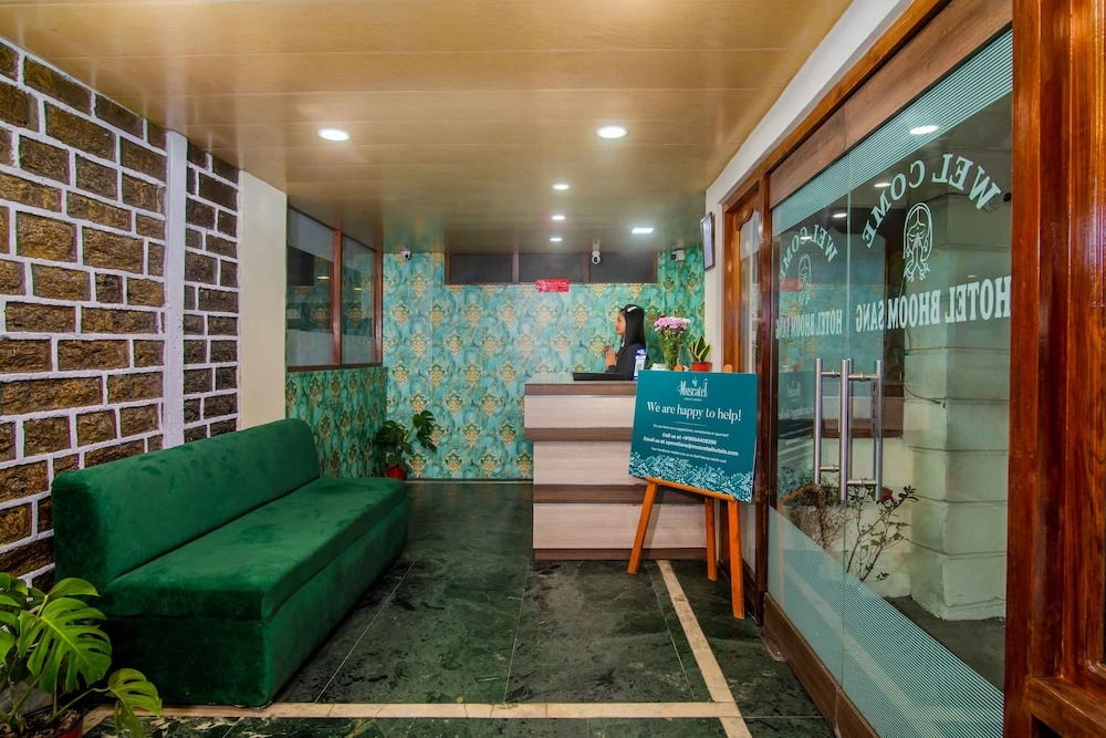 Muscatel BhumSang - 200 Mts from Mall Road