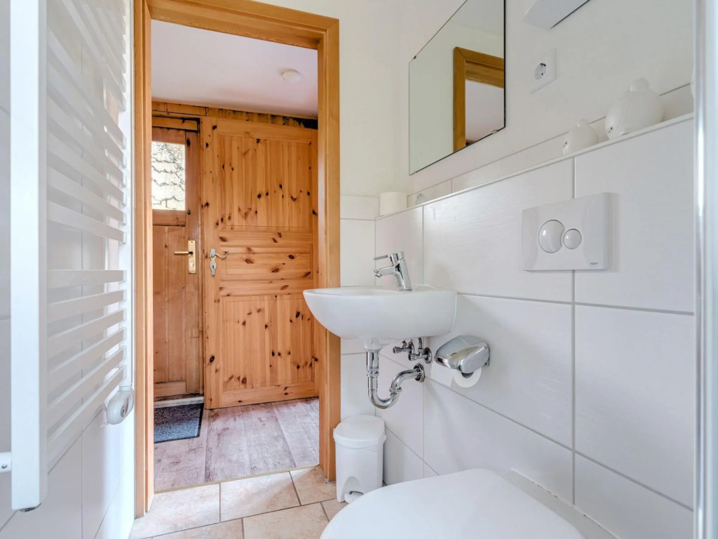 Hideaway With Lakeside Leisure