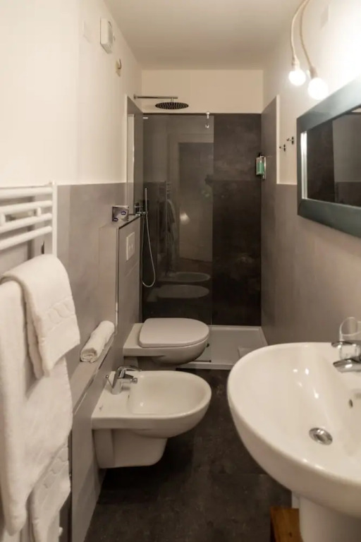 S. Trinità 18, Suites & Rooms