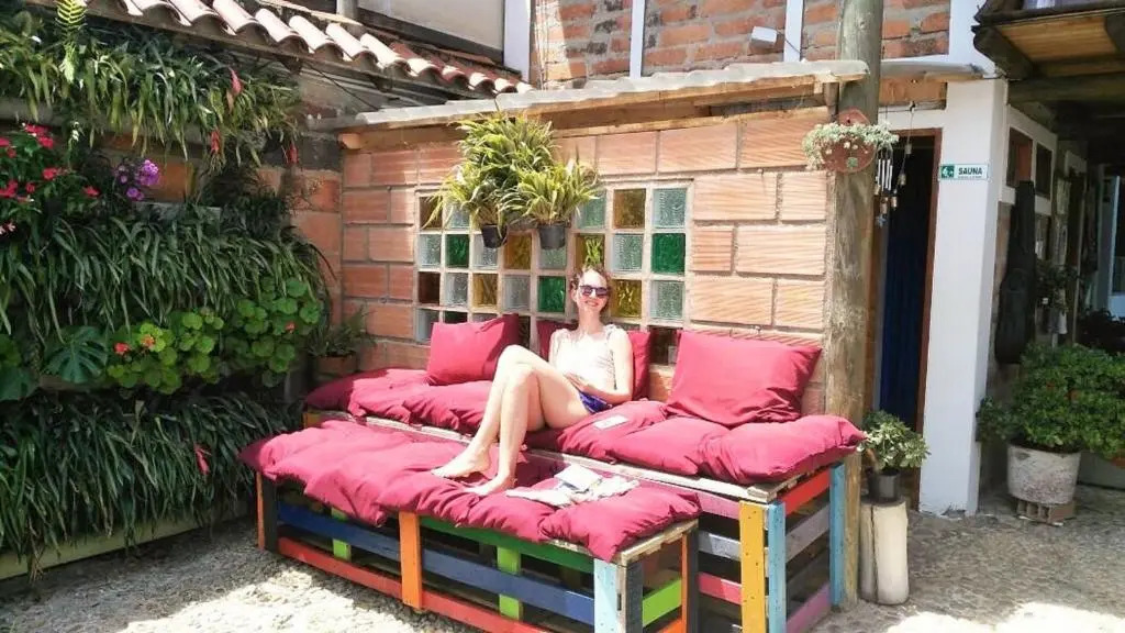 Hotel Kantarrana Urbana Jardin