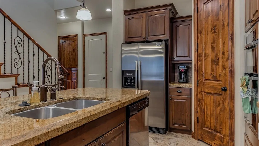 Beyond The Green 4 Bedroom Townhouse by RedAwning