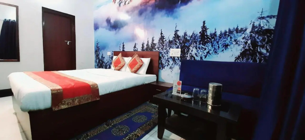 Luxmi Hotel