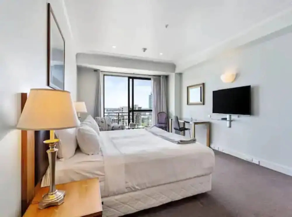 Stunning studio -Gym, Pool & Parking Zodiak Stays