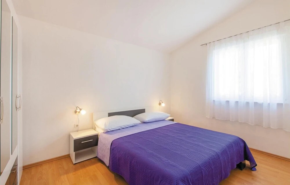 Nice Home in Poljica With Wifi and 5 Bedrooms