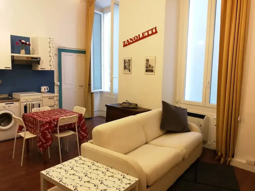 Altido Antico Moderno nel Cuore di Genova