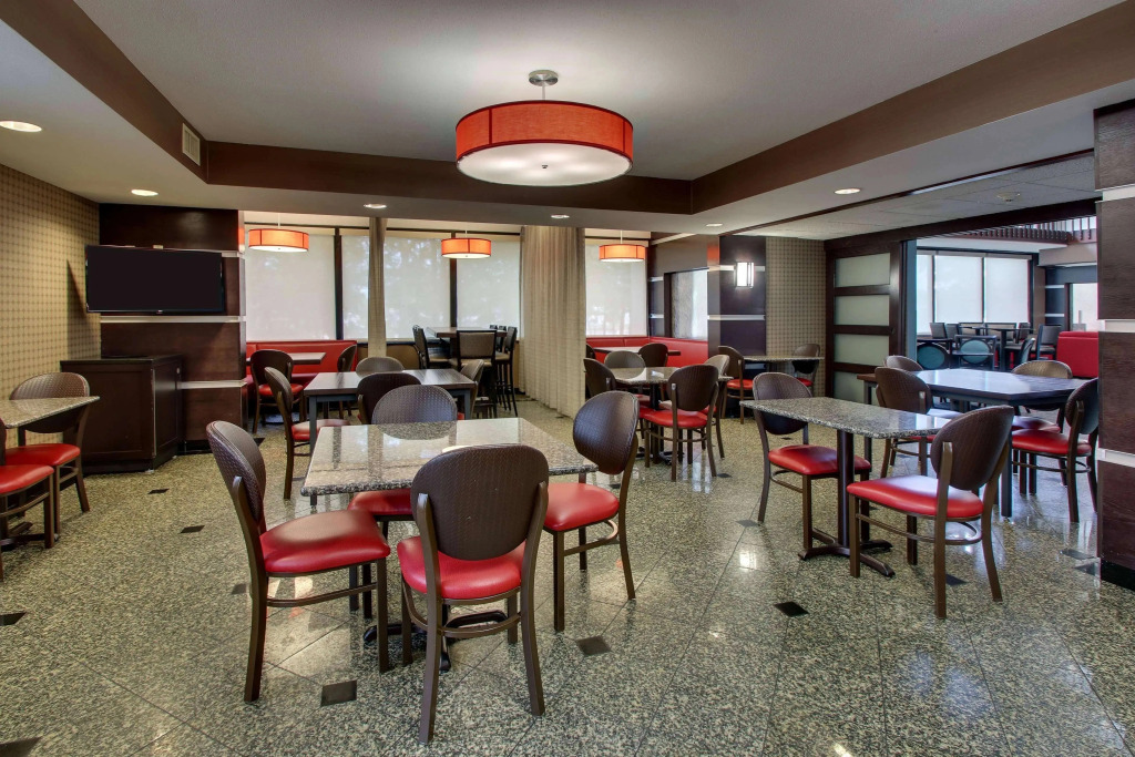 Heritage Inn Suites Houston/Sugar Land, Trademark by Wyndham