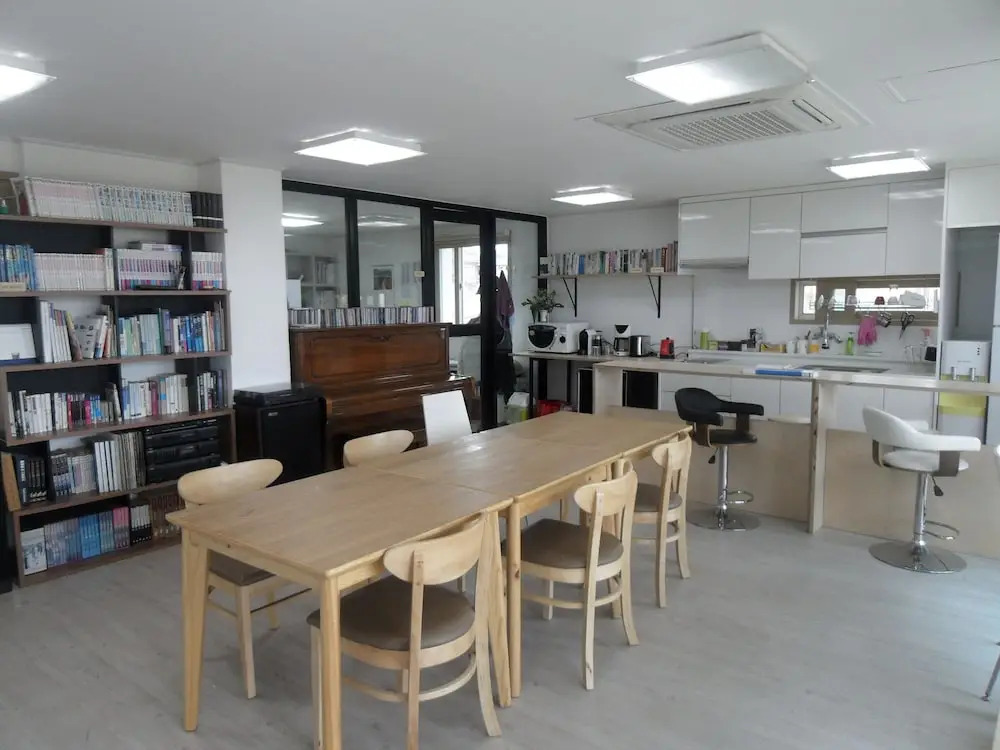 2013 Guesthouse