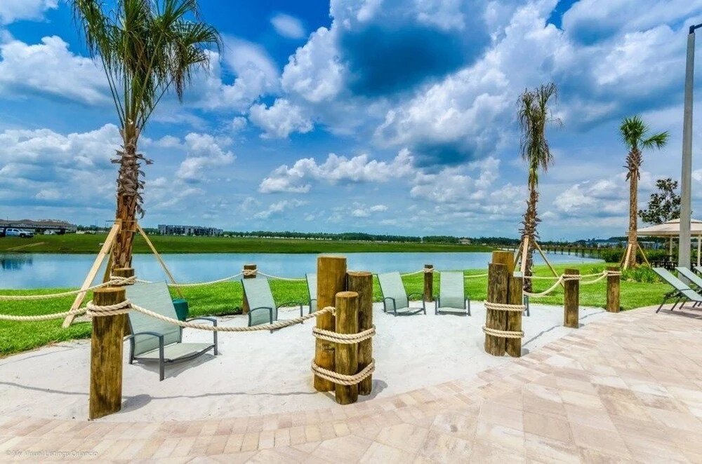 Storey Lake - 9 Bedroom Home With Pool - 1679st 9 Home by Redawning