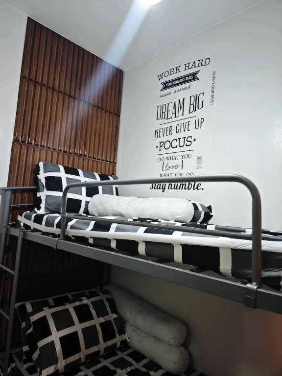 Luxurious and Cozy Condo in Quezon City With City View