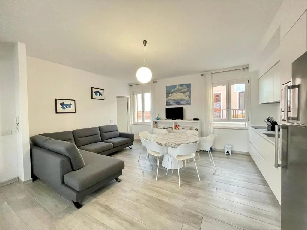 Ida Palace, new Deluxe Seafront Apartment